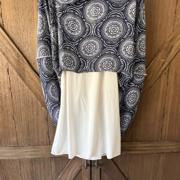 Paper Crane Blue Racerback Geometric Print Mini Dress Size Medium - Picture 5 of 6